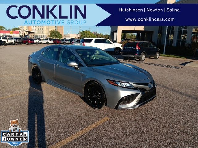 2022 Toyota Camry XSE's photo