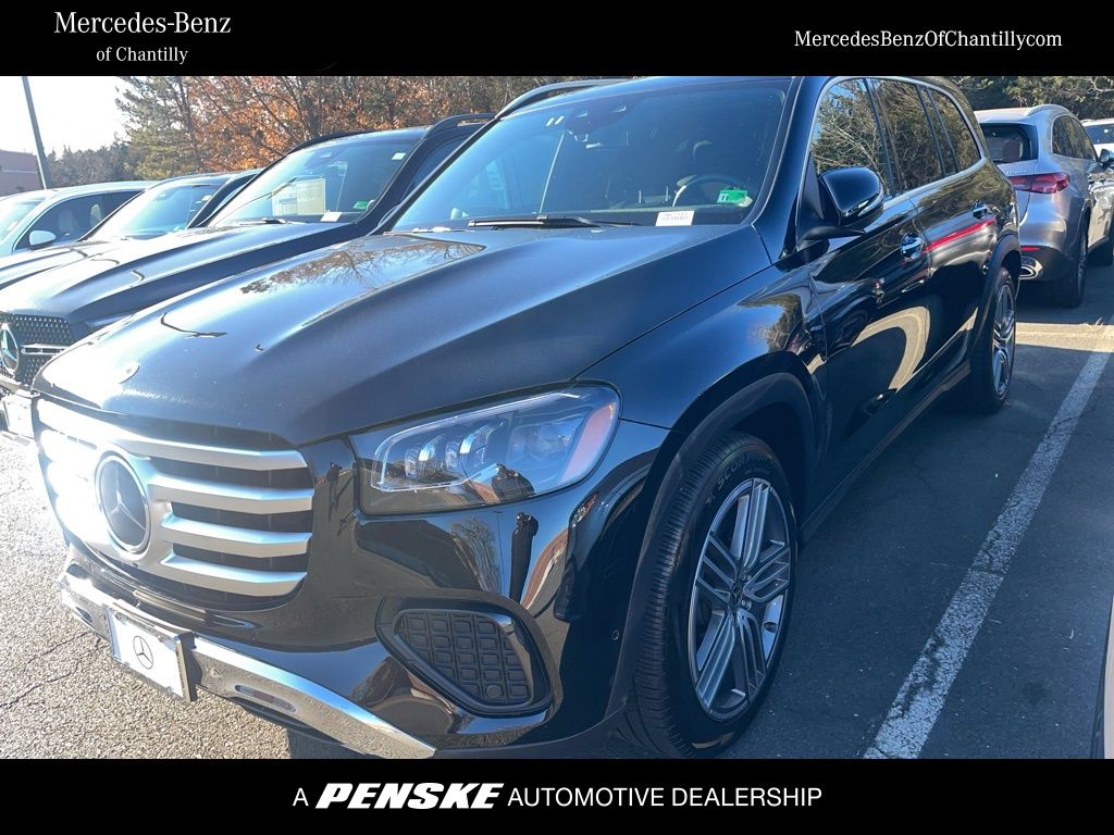 2025 Mercedes-Benz GLS Base's photo