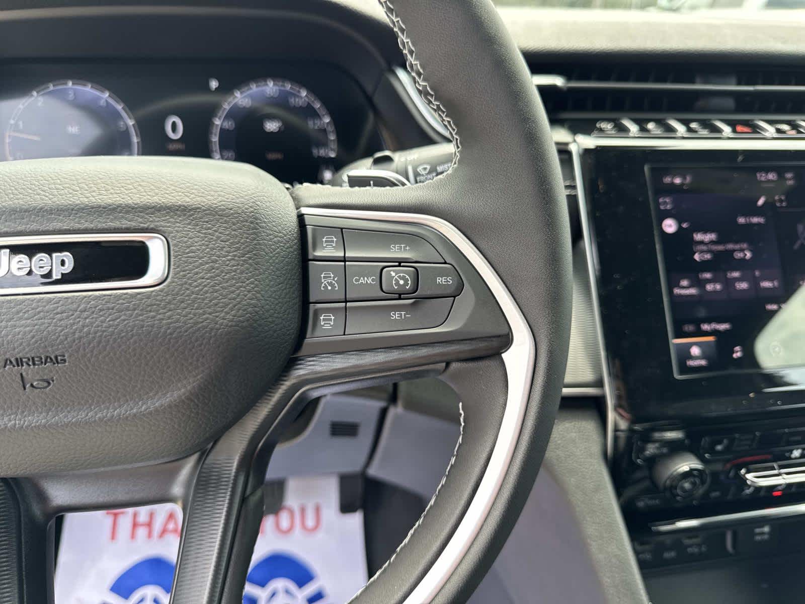 2025 Jeep Grand Cherokee Laredo X photo 38