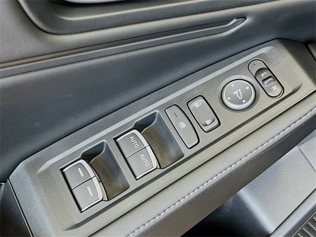 2025 Honda Accord Hybrid Sport photo 18