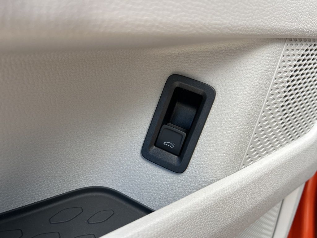2025 Volkswagen ID. Buzz photo 11