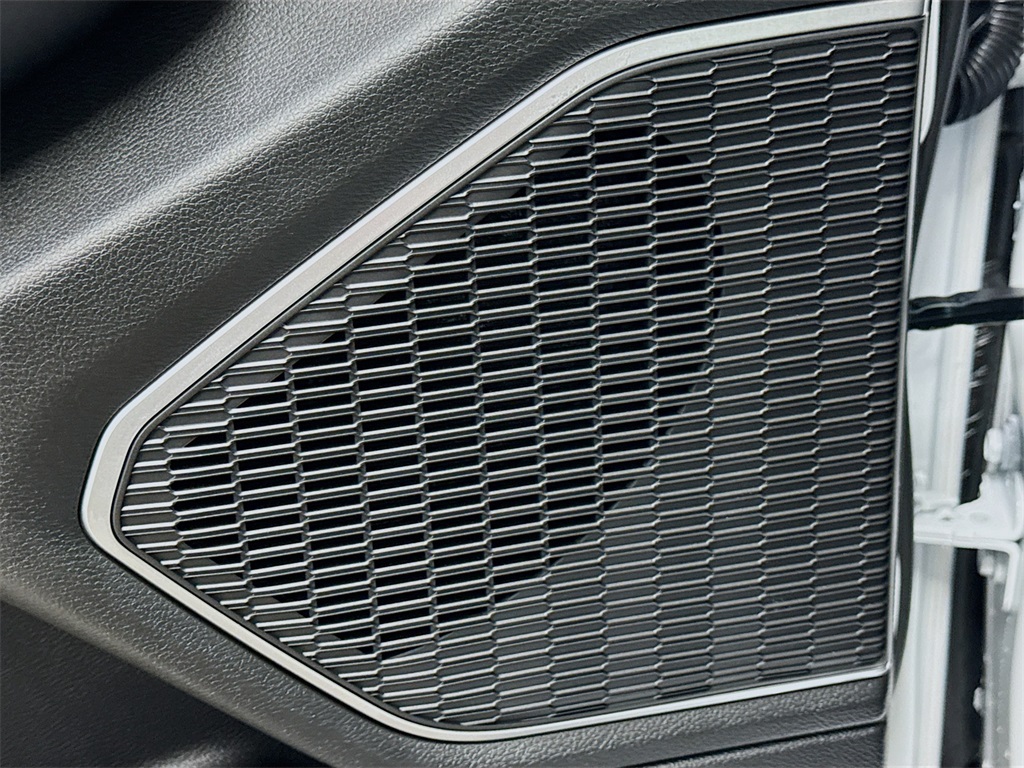 2025 Jeep Grand Cherokee Limited photo 13