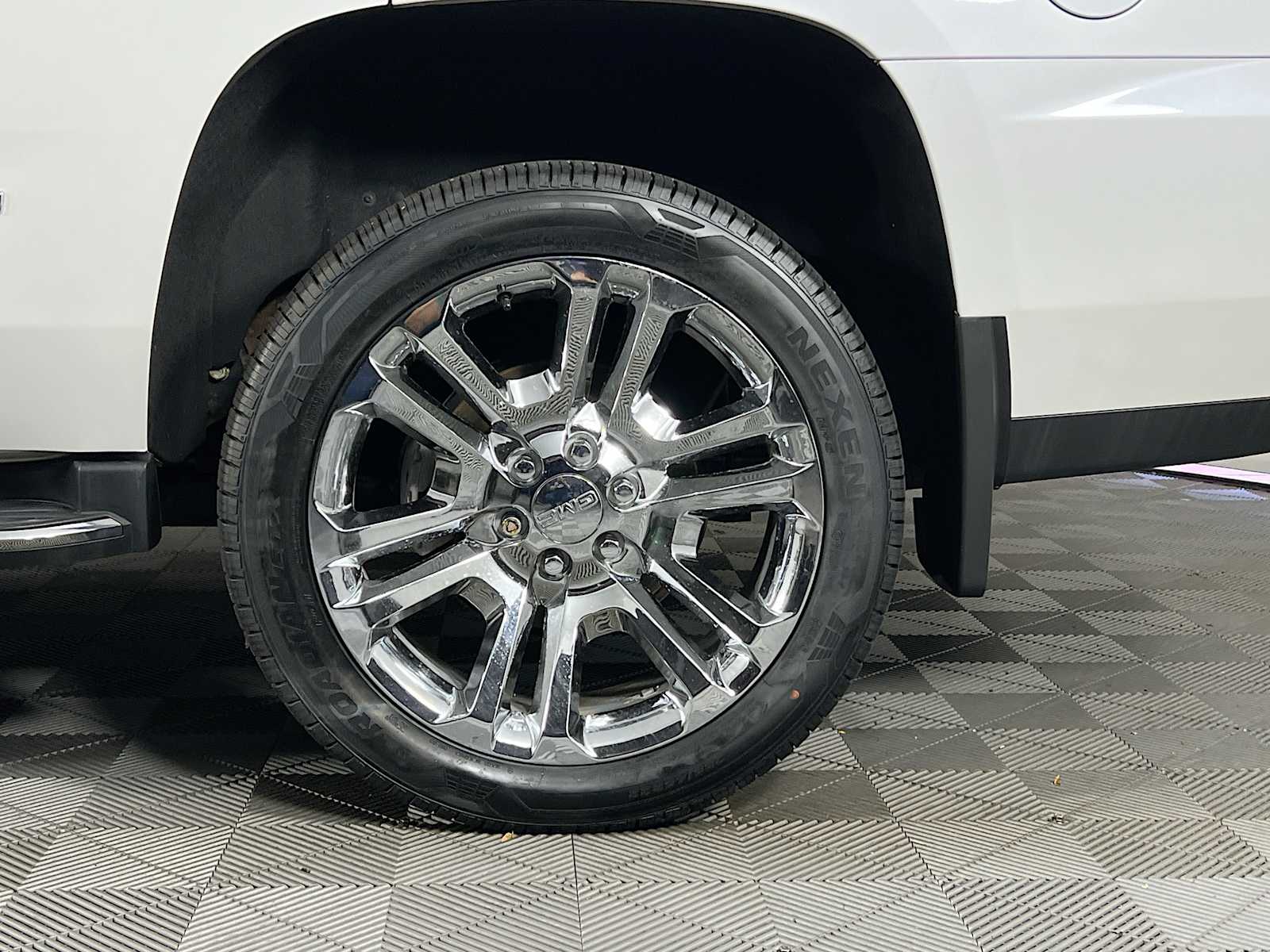 2019 Gmc Yukon SLT photo 26