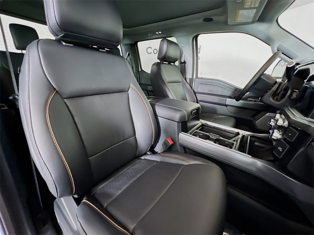 2025 Ford F-350 Lariat photo 17