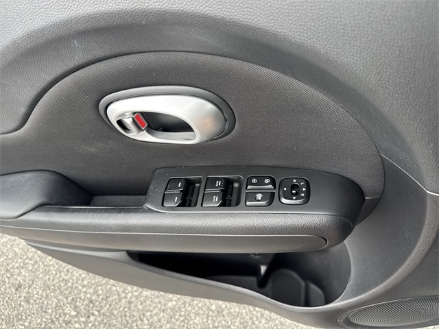 2014 Kia Soul Base photo 25