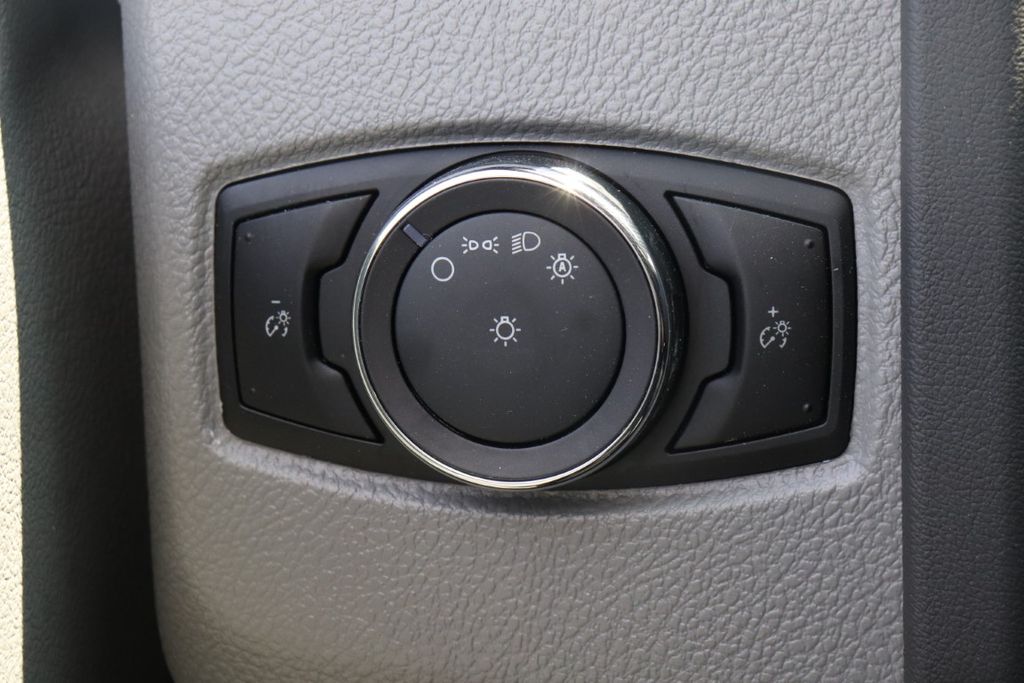 2026 Ford E-450 photo 14
