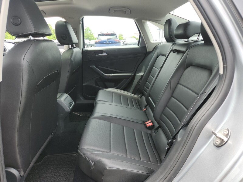 2021 Volkswagen Jetta SEL photo 11