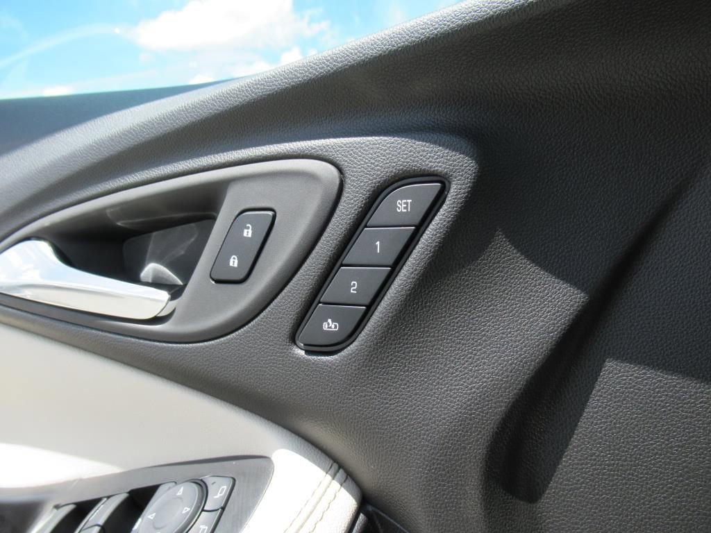 2026 Buick Encore GX Avenir photo 28