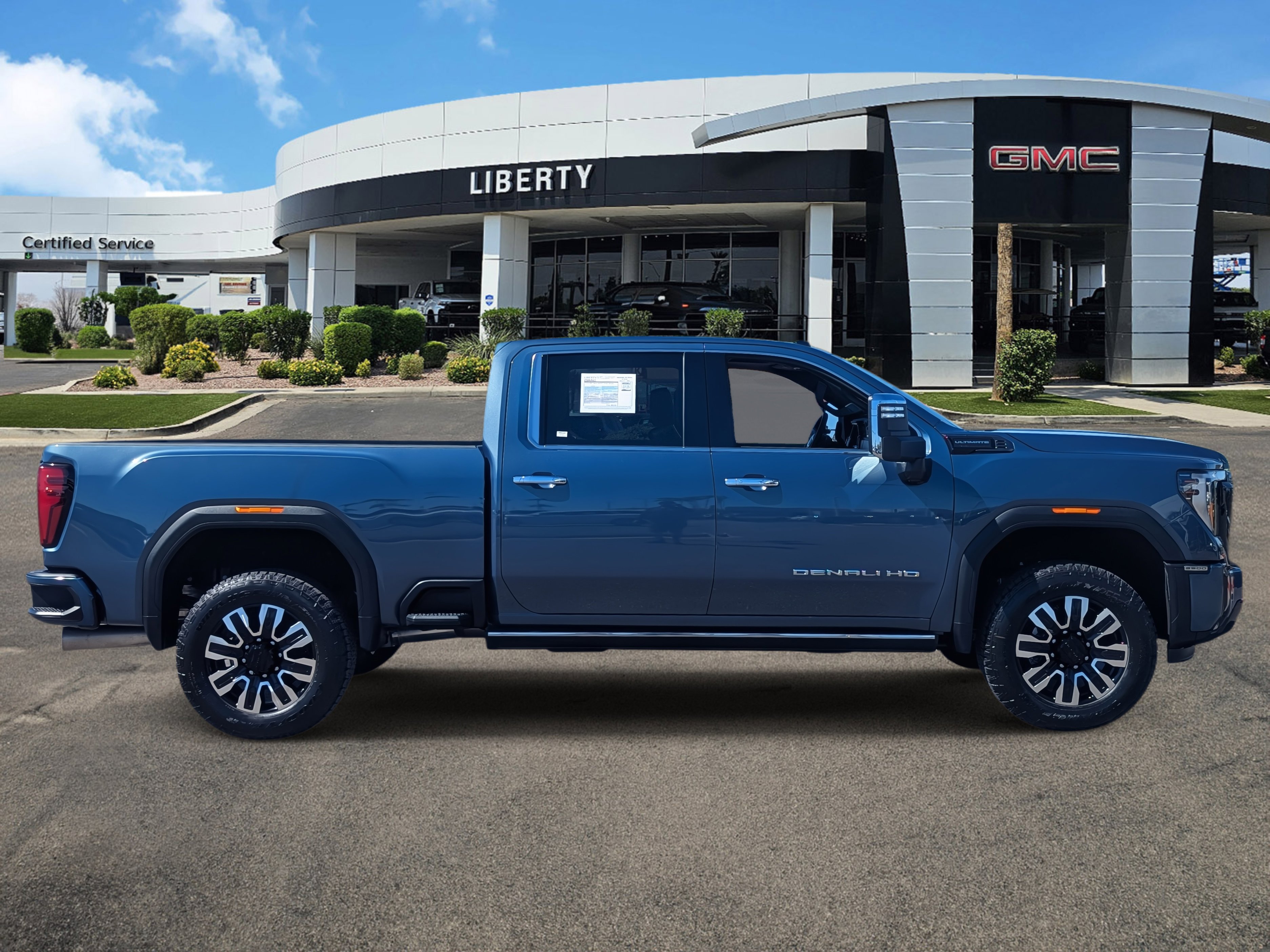 2025 Gmc Sierra 2500 HD Denali Ultimate photo 2