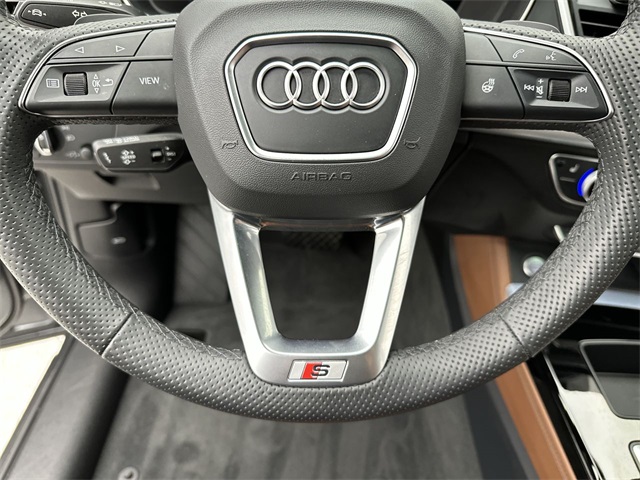 2025 Audi Q5 45 S line Premium Plus photo 5