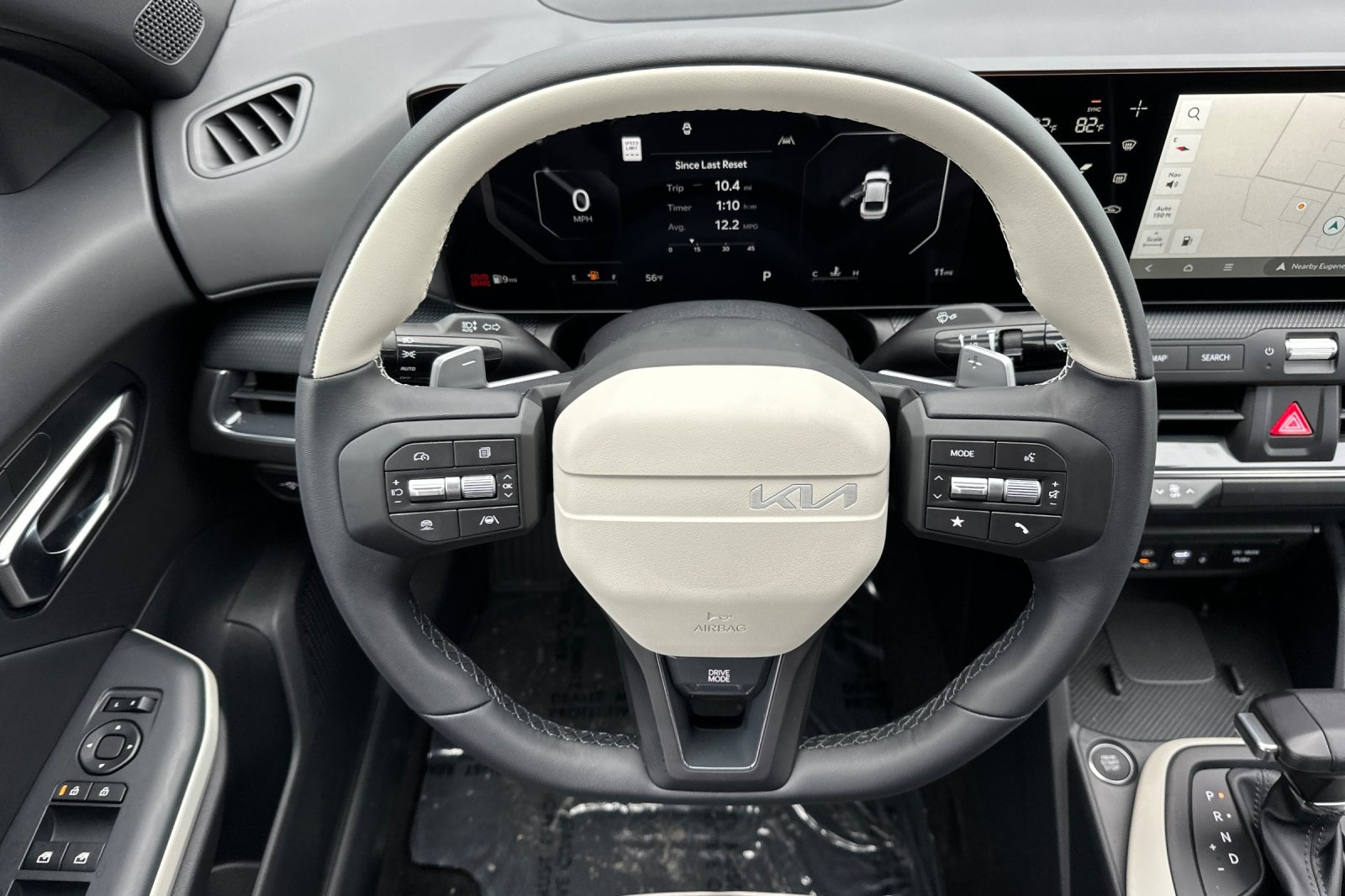 2025 Kia K4 GT-Line photo 9