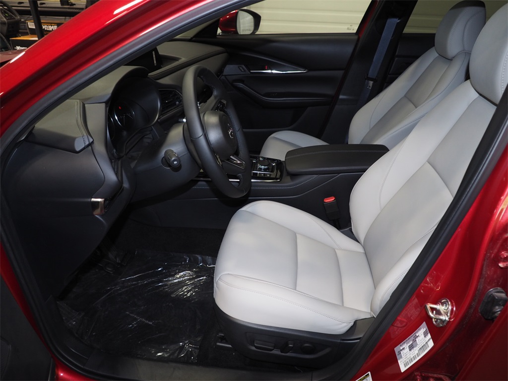 2025 Mazda CX-30 2.5 S Preferred photo 3