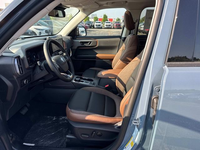 2025 Ford Bronco Sport Outer Banks photo 6