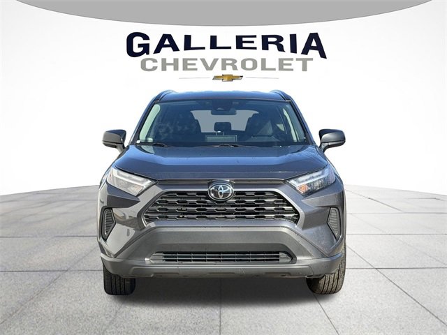 2025 Toyota RAV4 Hybrid LE photo 3