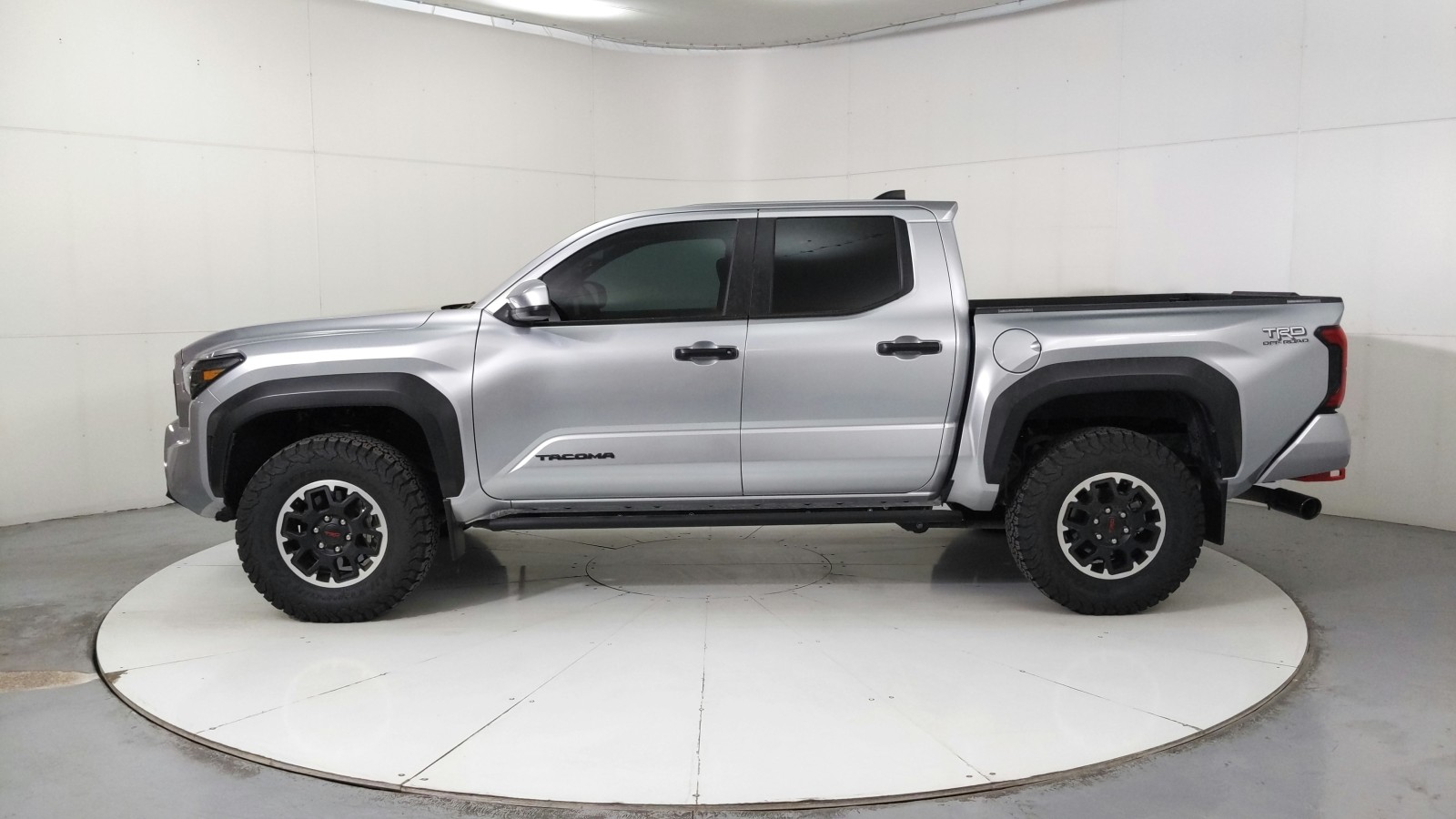 Used 2024 WHITE Toyota TRD Off Road image 3