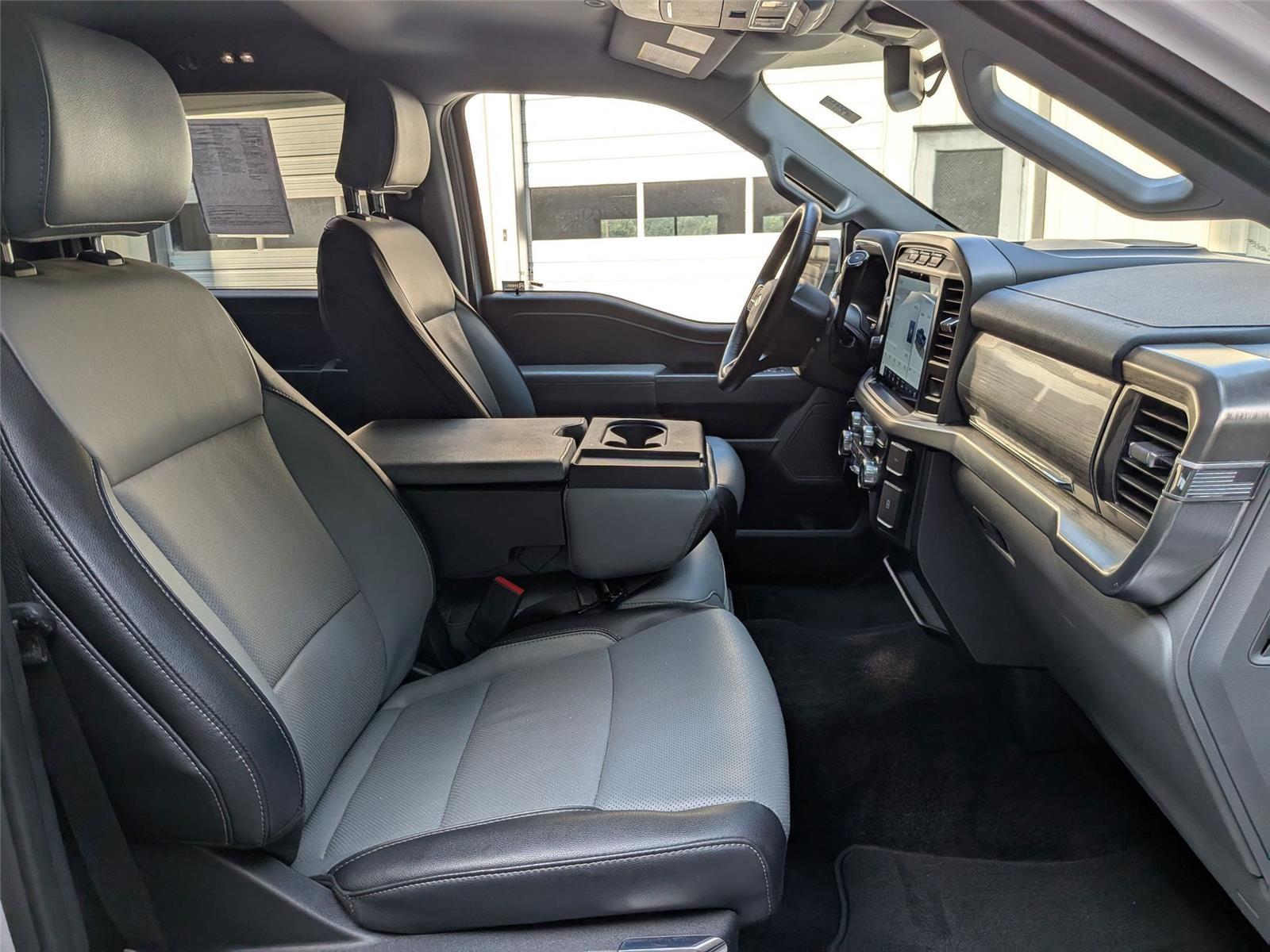 2022 Ford F-150 Lariat photo 31