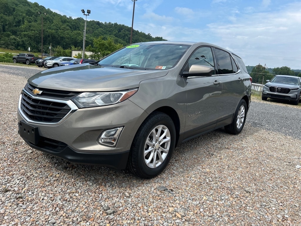 2018 Chevrolet Equinox LT photo 3