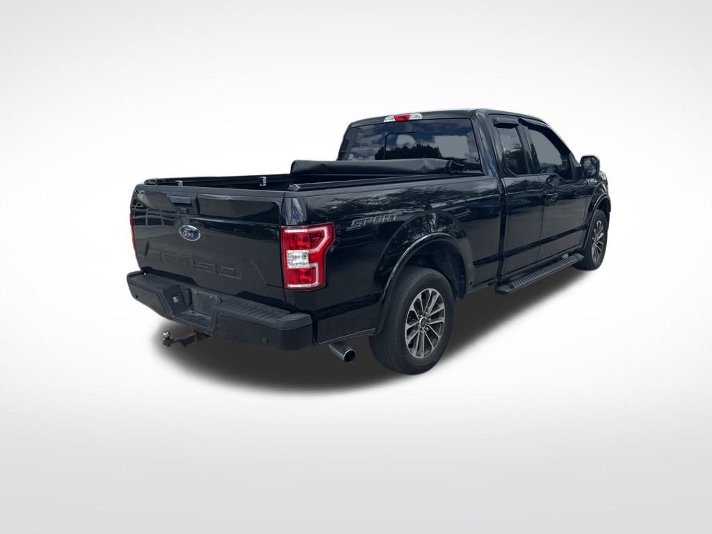 2018 Ford F-150 XLT photo 2
