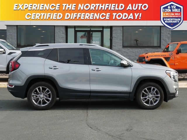 2024 GMC Terrain SLT's photo