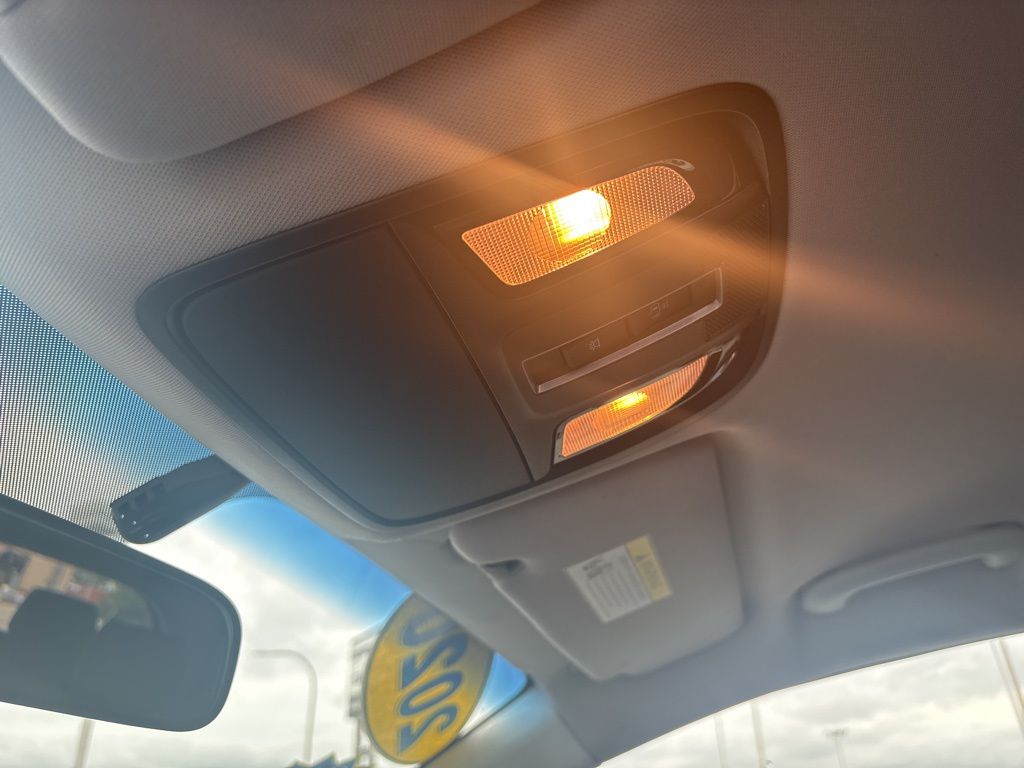 2020 Kia Sorento S photo 20