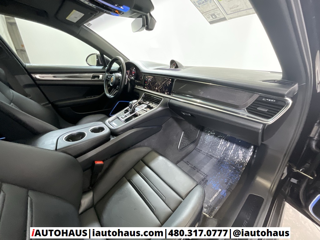 2022 Porsche Panamera Platinum photo 24