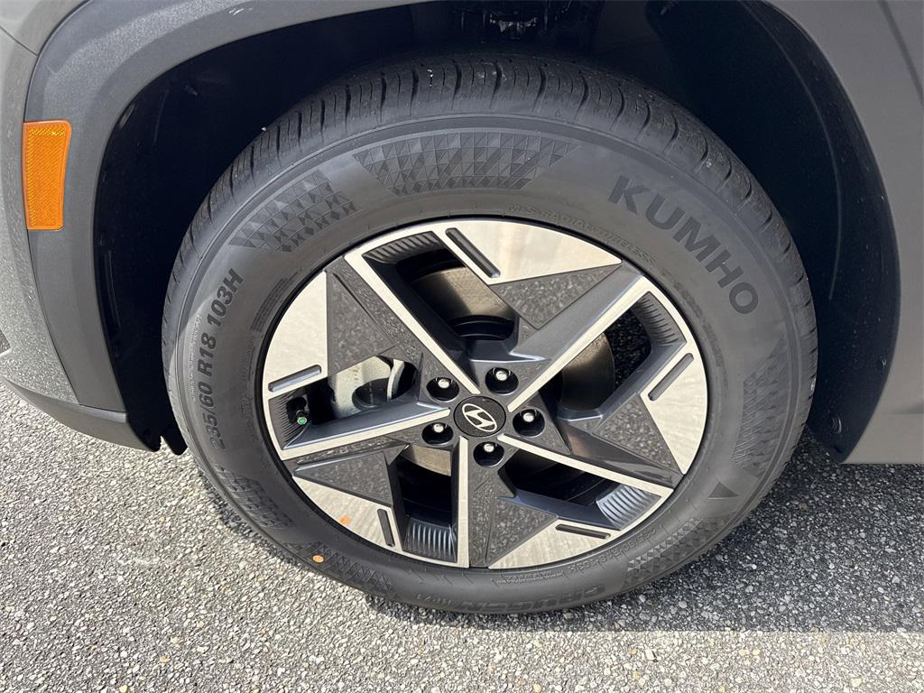 2026 Hyundai Tucson SEL photo 9