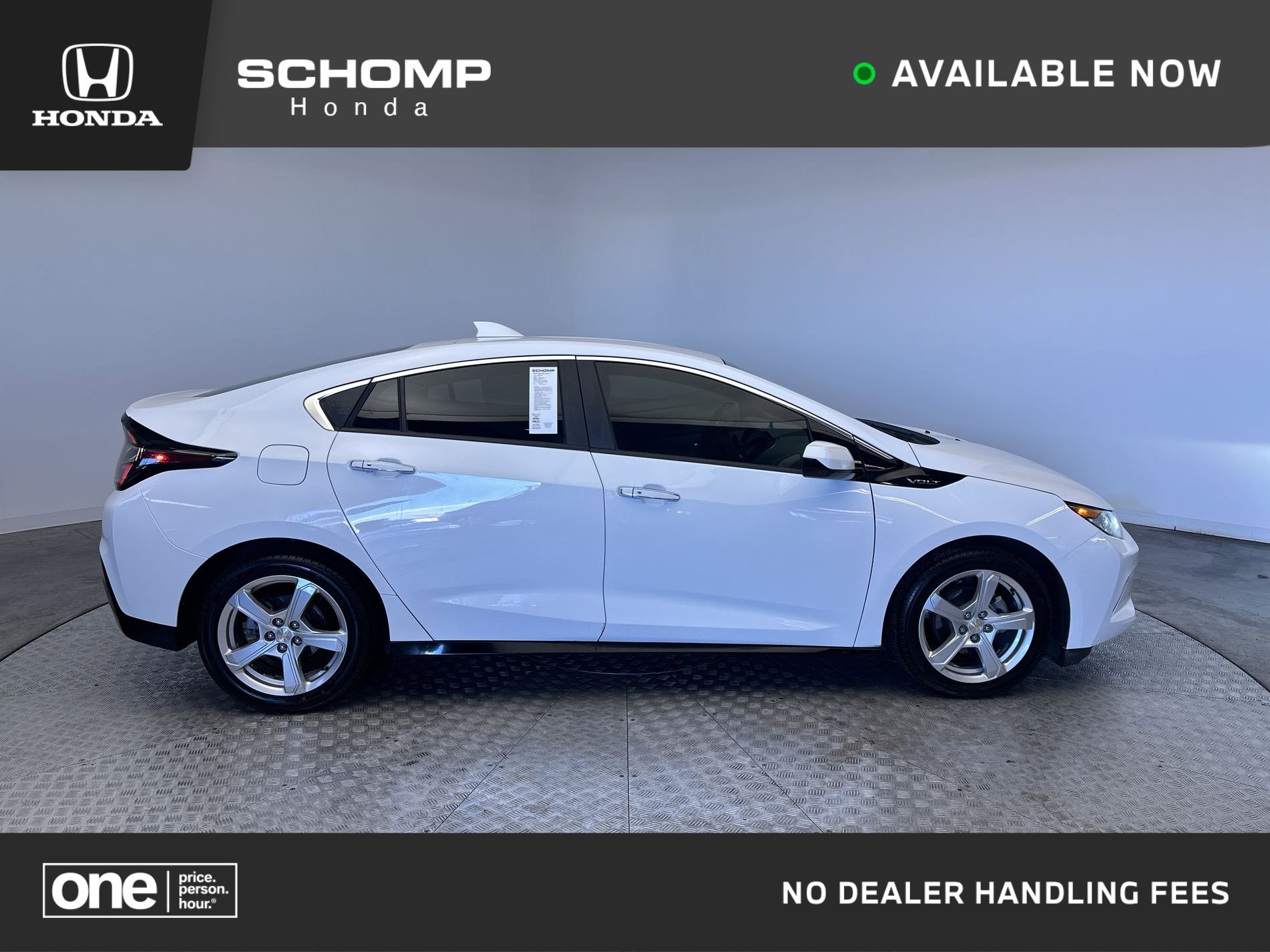 2019 Chevrolet Volt LT's photo