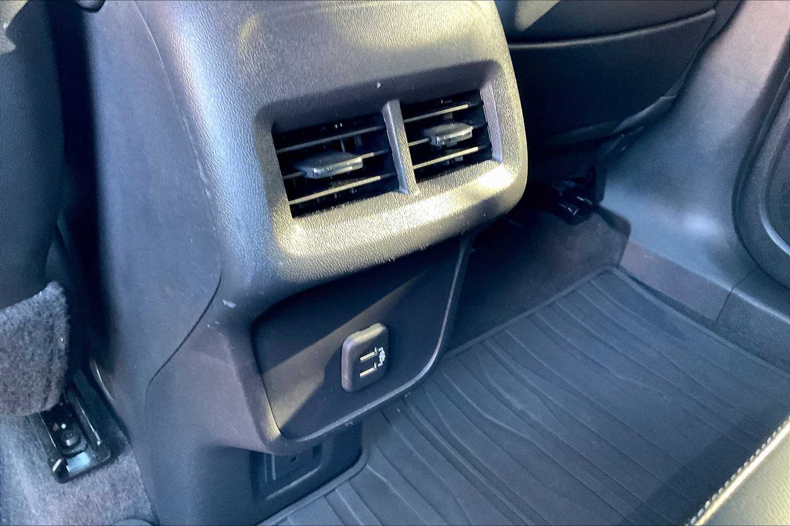 2022 Gmc Terrain SLT photo 32