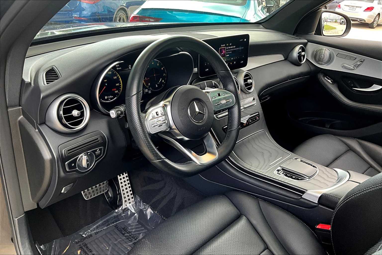 2021 Mercedes Benz GLC 300 photo 15
