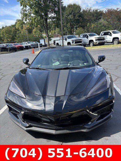 2021 Chevrolet Corvette 2LT photo 2