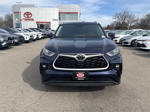 2024 Toyota Highlander XLE photo 4