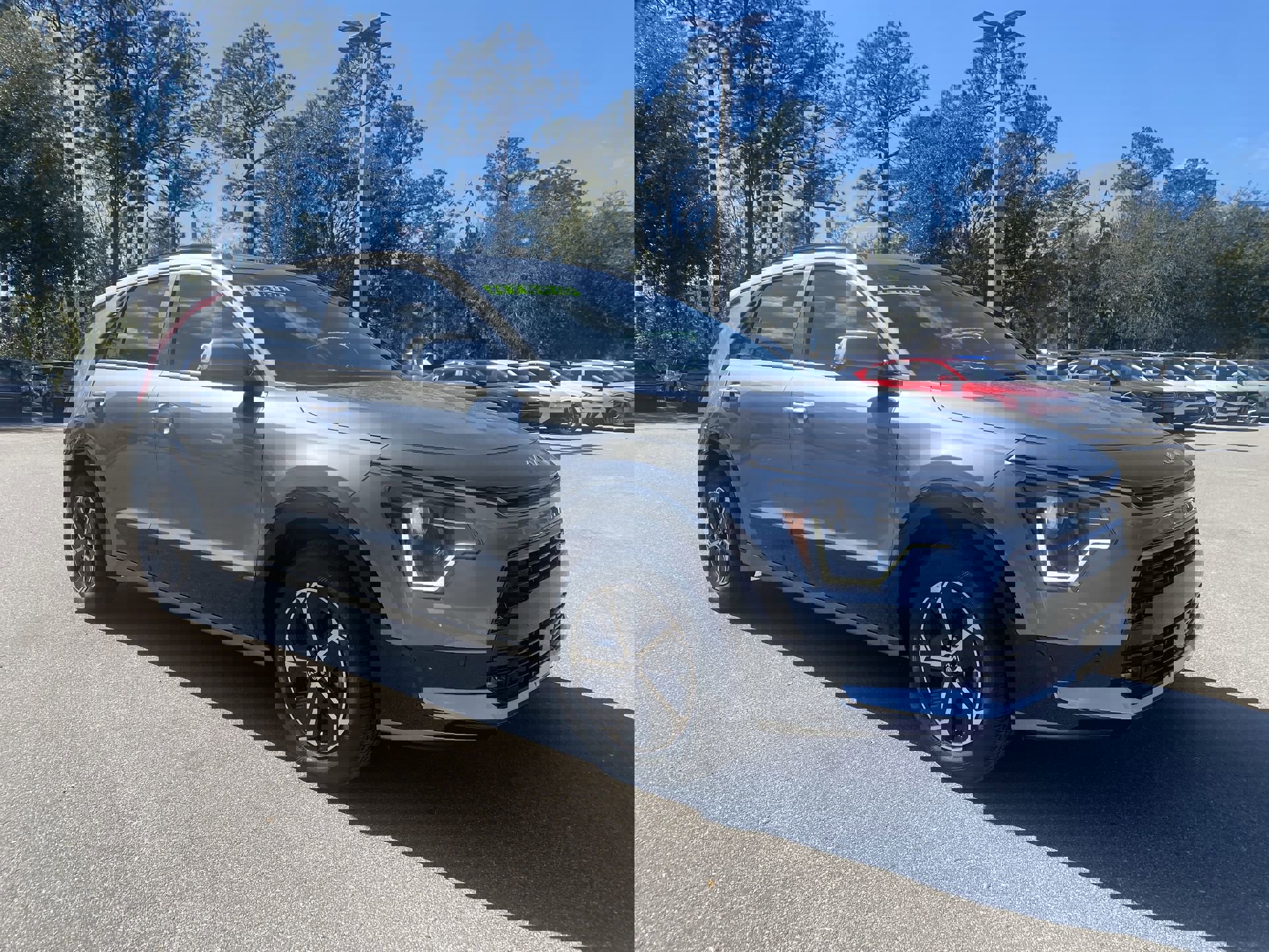 2025 Kia Niro SX's photo