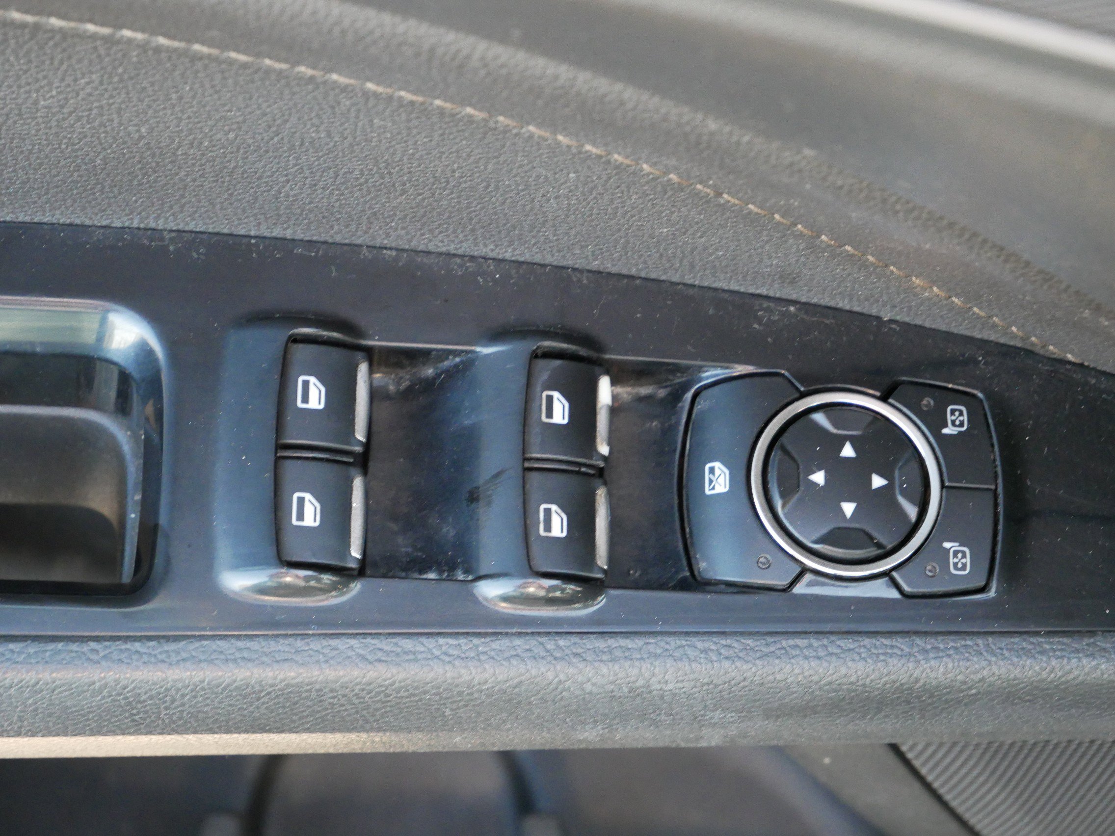 2013 Ford Fusion Titanium photo 17