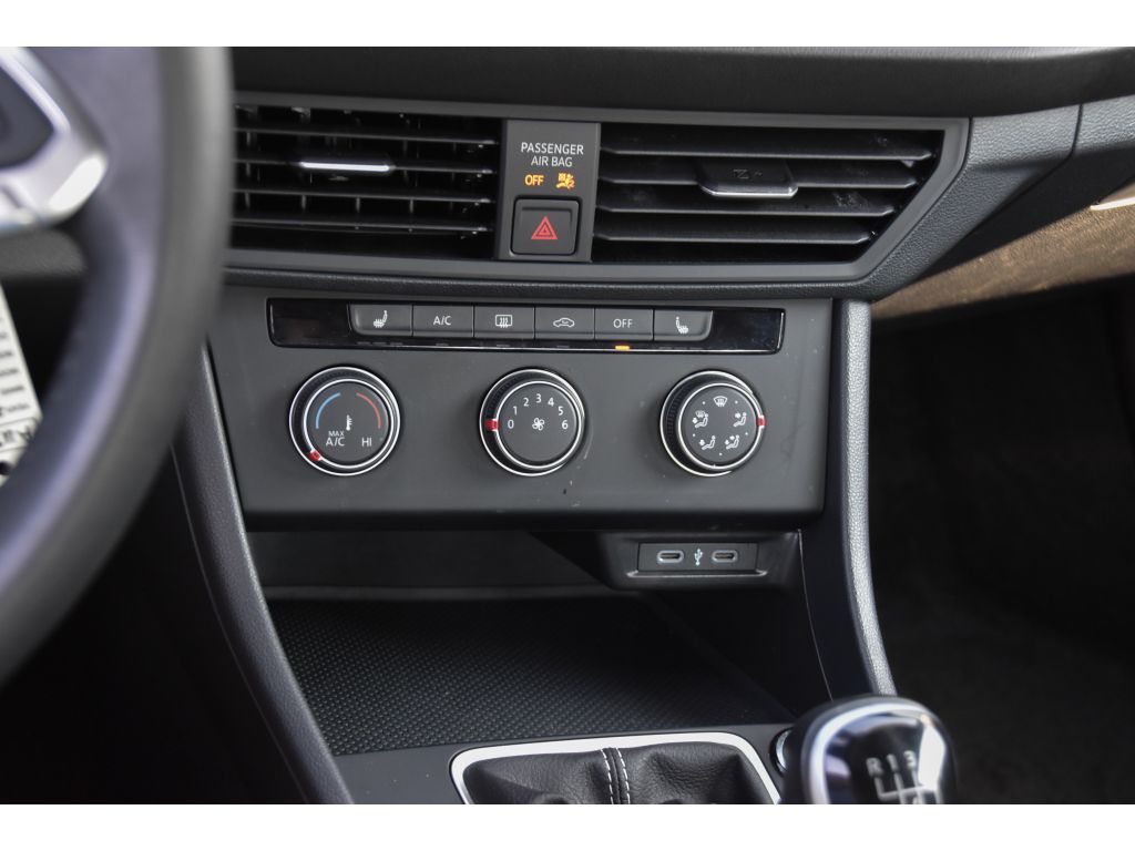 2024 Volkswagen Jetta Sport photo 25