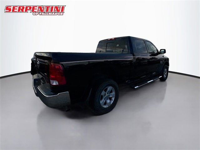 2020 Ram 1500 Classic SLT photo 3