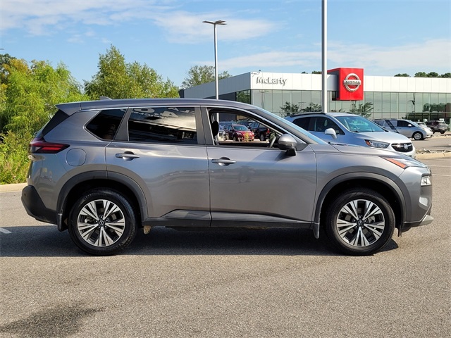 2023 Nissan Rogue SV photo 3