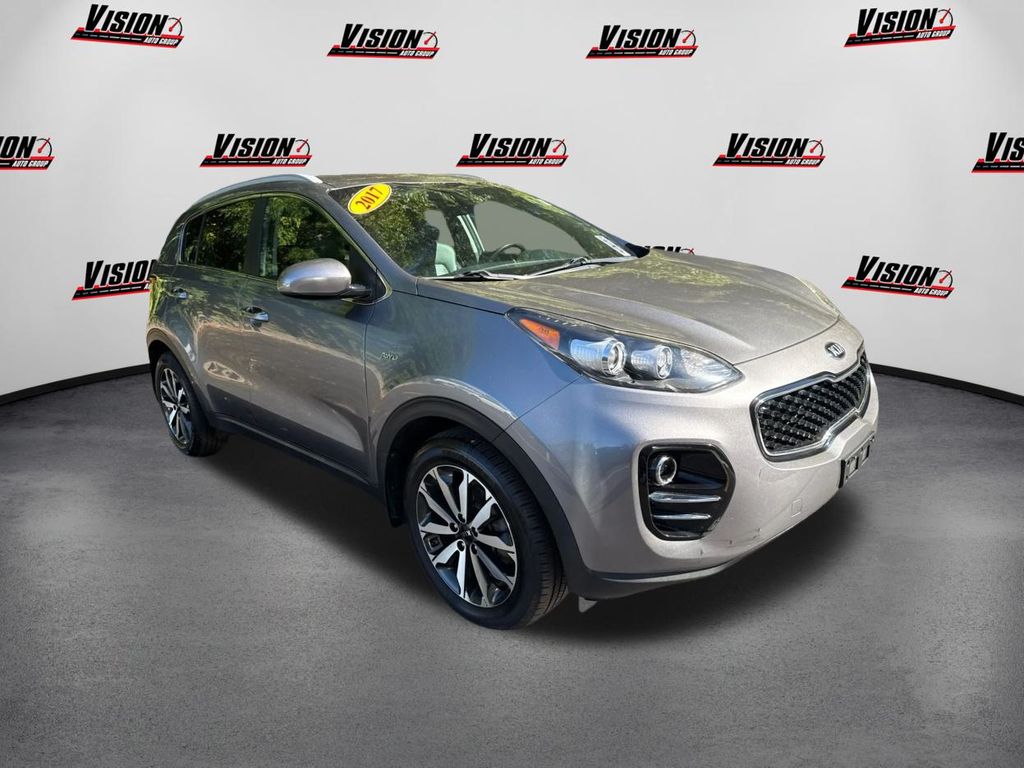 2017 Kia Sportage EX photo 3