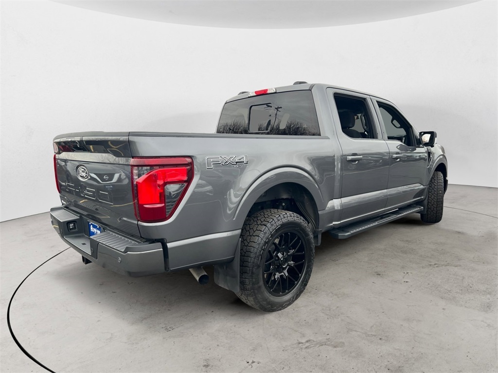2024 Ford F-150 XLT photo 3
