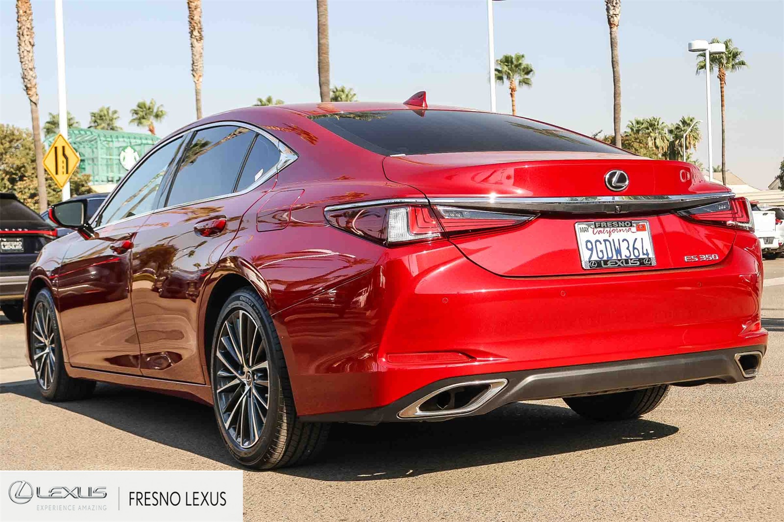 2023 Lexus ES 350 photo 4
