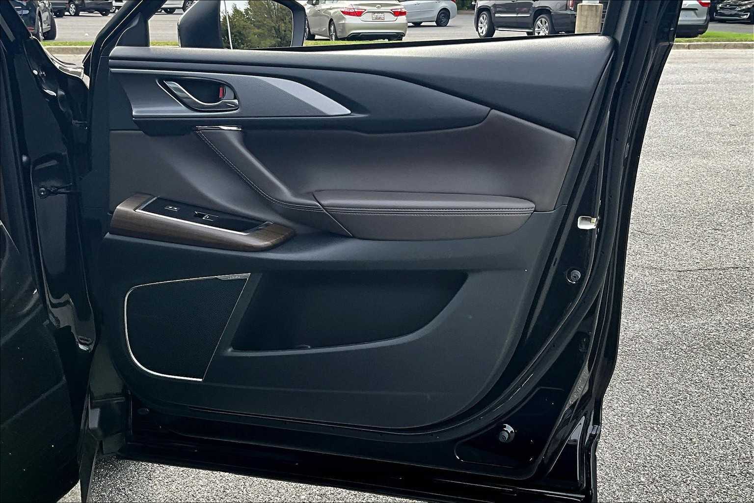 2022 Mazda CX-9 Signature photo 21