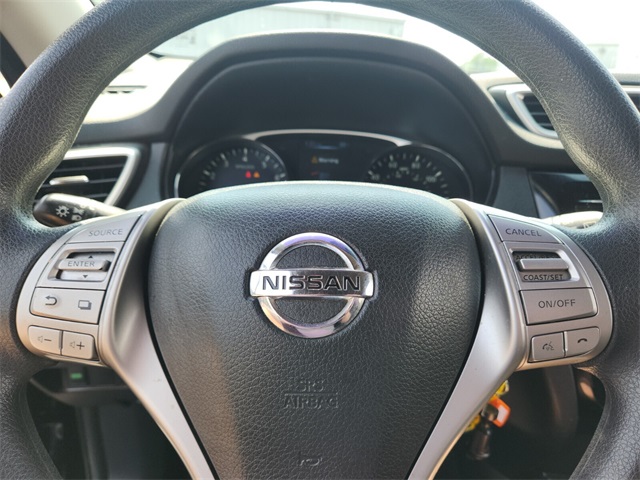 2016 Nissan Rogue S photo 17