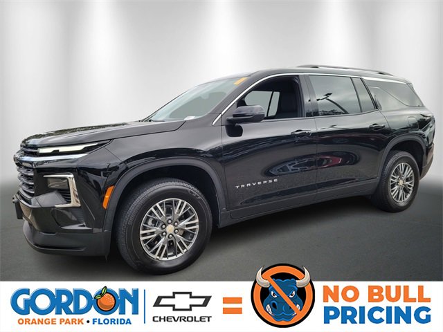 2025 Chevrolet Traverse LT's photo