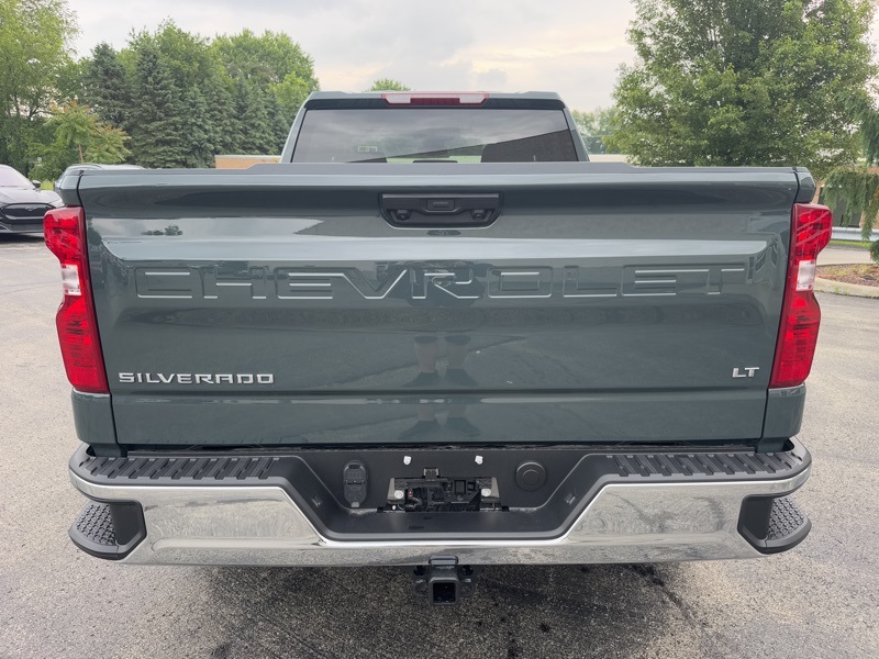 2025 Chevrolet Silverado 1500 LT photo 4