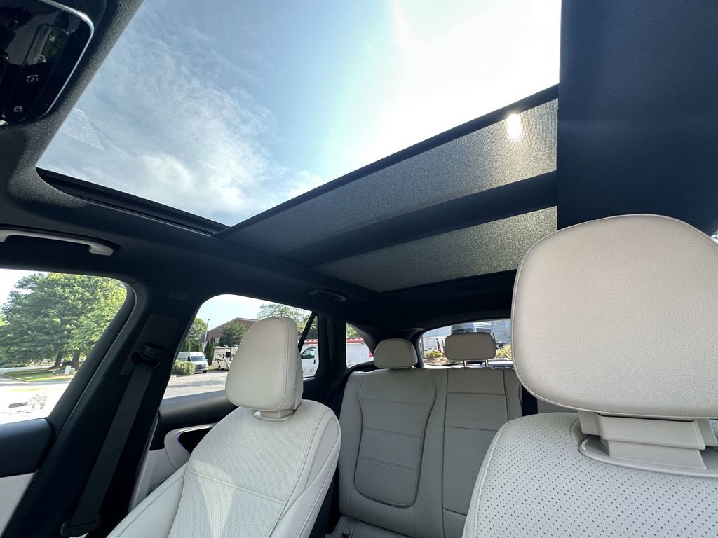 2025 Mercedes Benz GLC 300 4MATIC photo 33