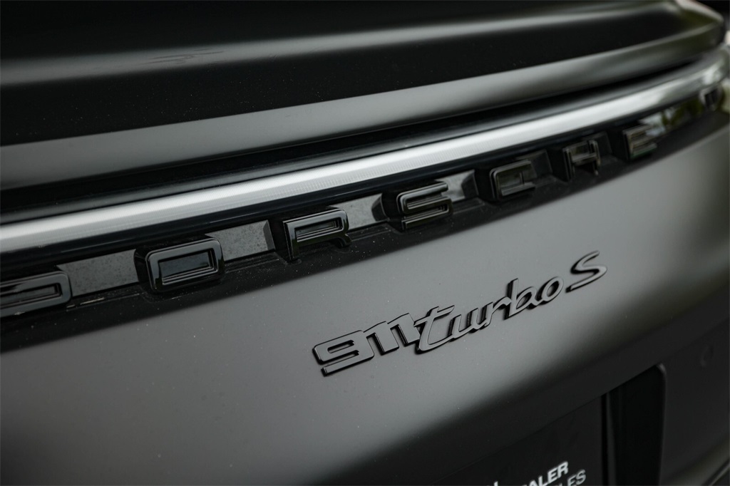 2022 Porsche 911 Turbo S photo 14