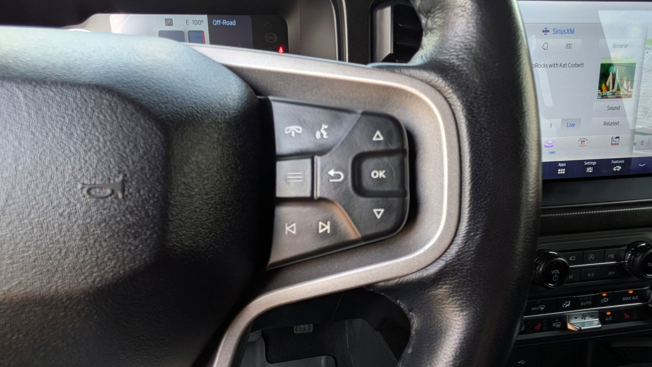 2021 Ford Bronco First Edition photo 31