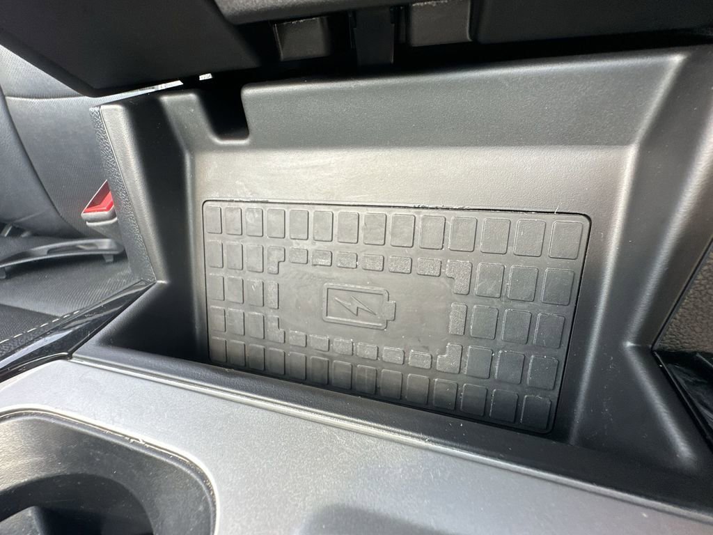 2022 Ford Explorer ST photo 35