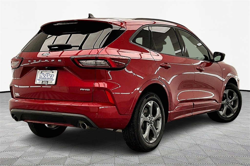 Used 2024 Ford Escape ST-Line with VIN 1FMCU9MN9RUA55396 for sale in Kansas City