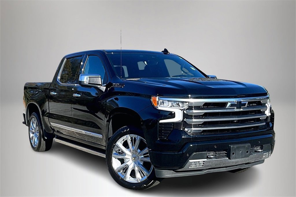 2023 Chevrolet Silverado 1500 High Country's photo