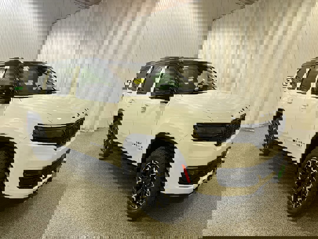 2025 Jeep Wagoneer Series II's photo